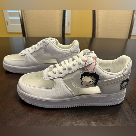 olivia kim air force 1 betty boop